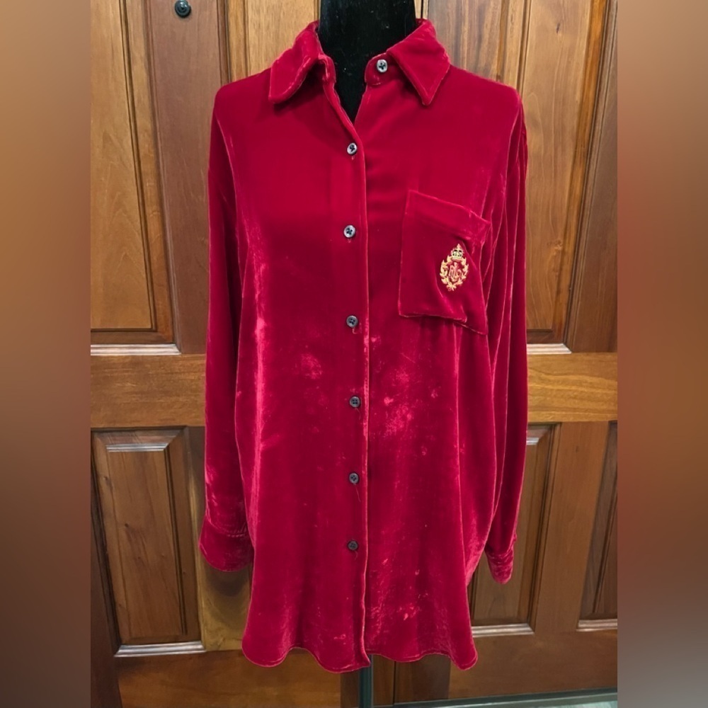 LAUREN Ralph Lauren Red Velvet Blouse Silk Blend Small Petite Gold Logo Crest